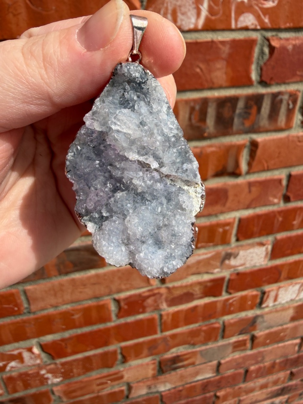 Crystal Druzy Pendant Necklace in Light Gray-White #6